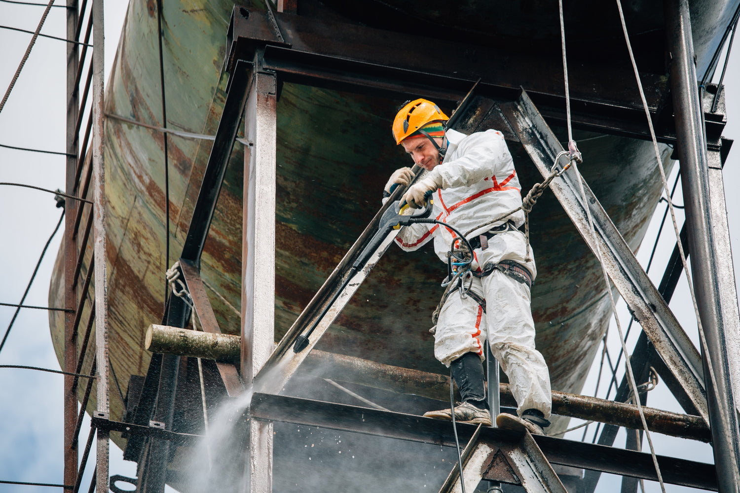 Heavy-duty cleaners