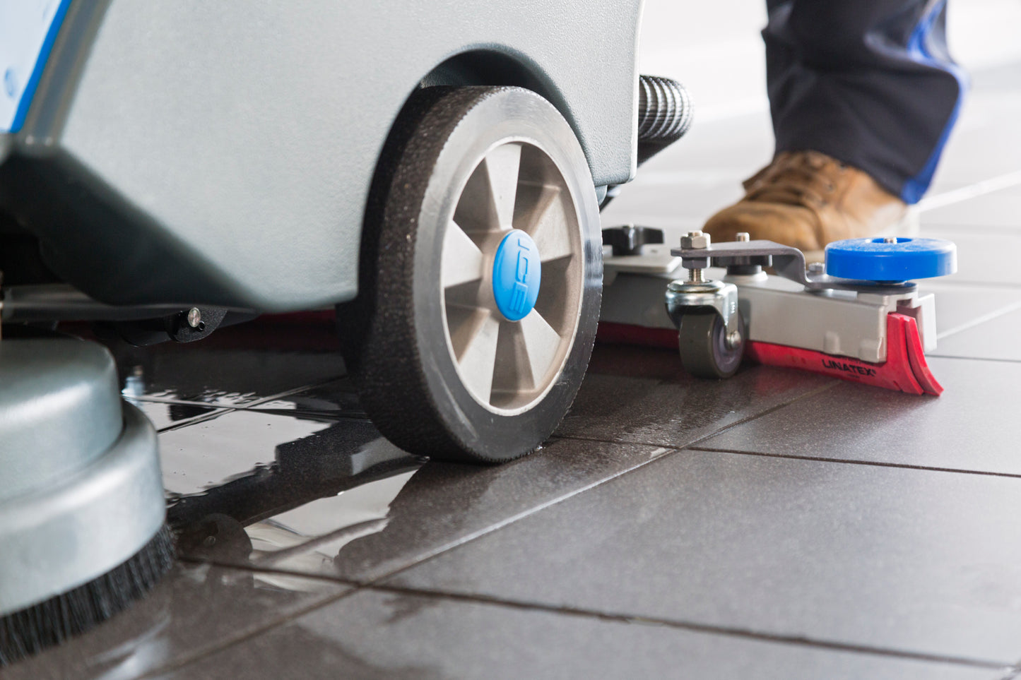 Autolaveuse autoportée ICE i18B - Gamme économique